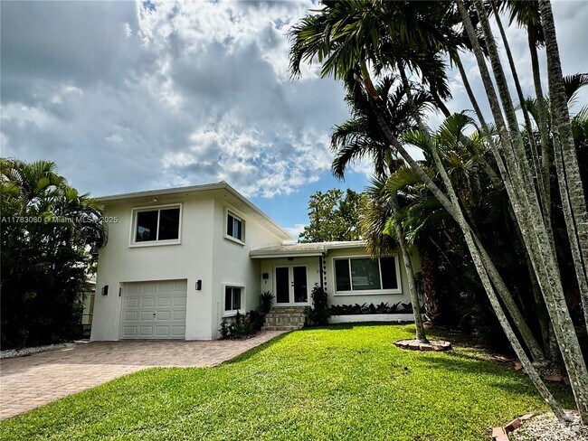 Building Photo - 234 Washington Dr