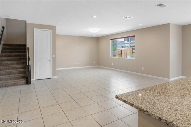 Building Photo - 2228 Butte Creek Dr