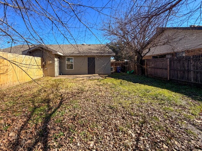 Building Photo - Charming 2 Bed, 1.5 Bath home in Keller