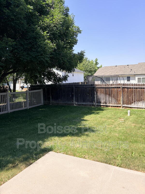 Building Photo - 1276 W Brown Trout Dr