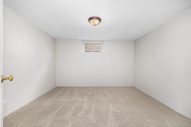 Building Photo - 1150 S Jackson St