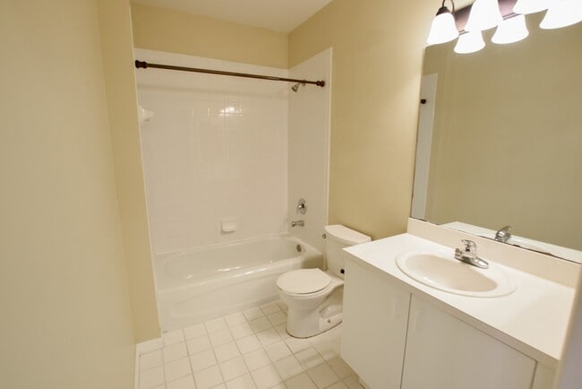 Building Photo - 522 Villa Del Sol Cir