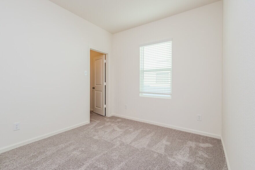 Building Photo - 15310 Abella Dr