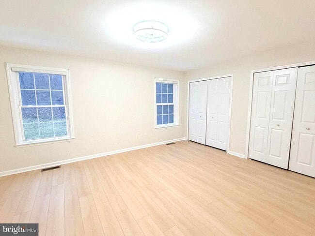 Building Photo - 2305 Westfield Ct