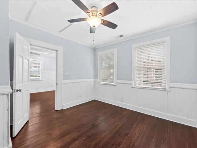 Building Photo - 2 Bedroom, 2 Bath Home with ADU Downtown Charleston!