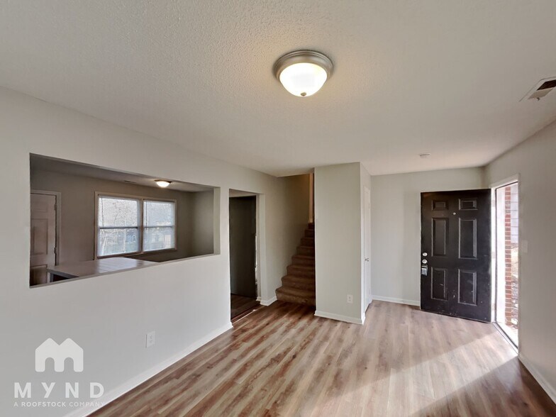 Building Photo - 211 Buckskin Dr