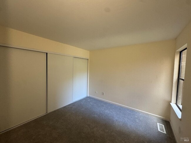 Building Photo - 28 Arana Cir