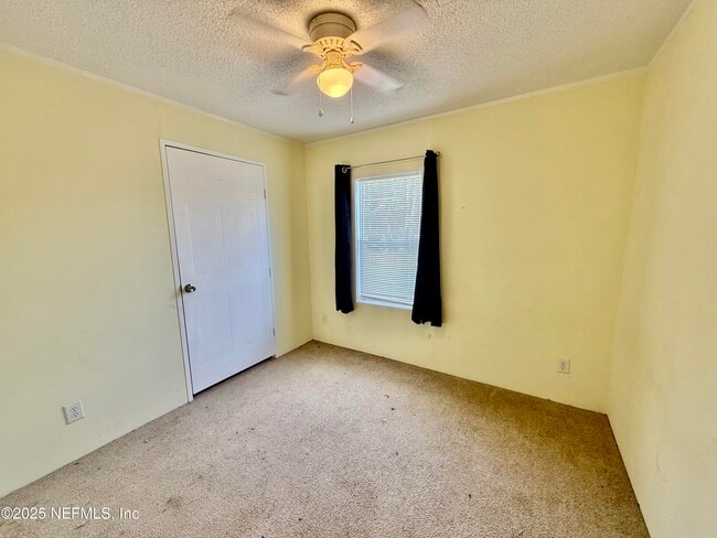 Building Photo - 467 Olive Cir