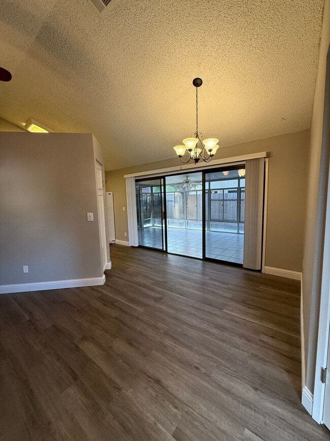 Building Photo - 4700 Wetherby Ct