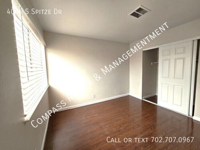 Building Photo - 4045 S Spitze Dr