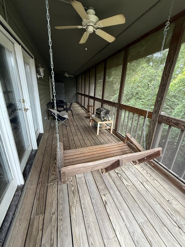 Building Photo - Furnished 2-Bedroom Condo at Eagle Pointe