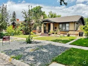 Building Photo - CHARMING 2 BEDROOM, 1 BONUS ROOM, 2 BATHRO...