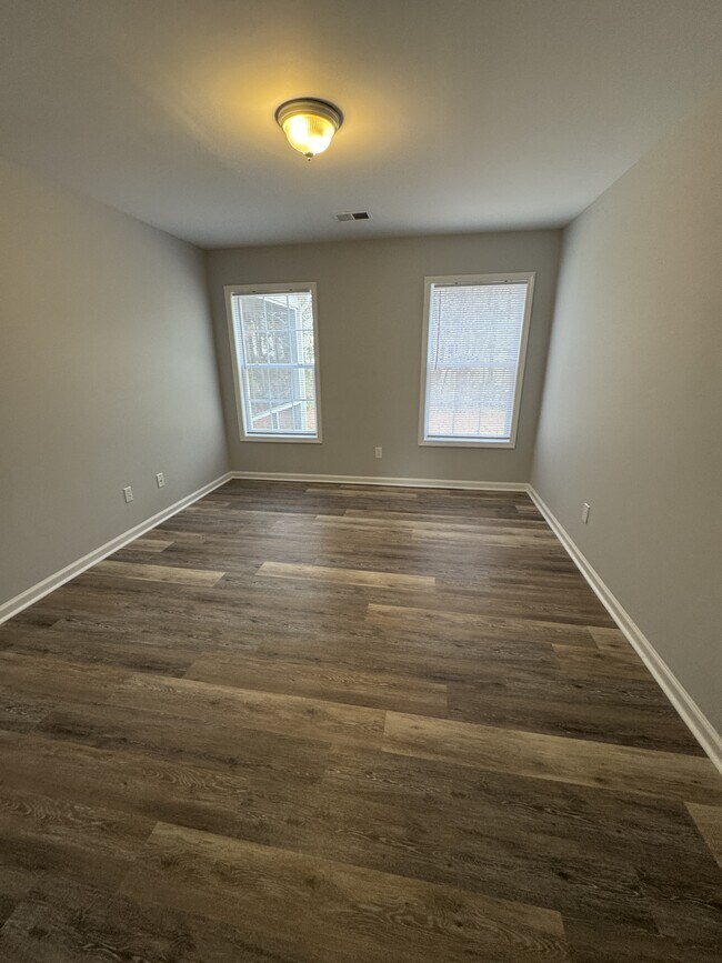 Building Photo - 4529 Farm Lake Dr