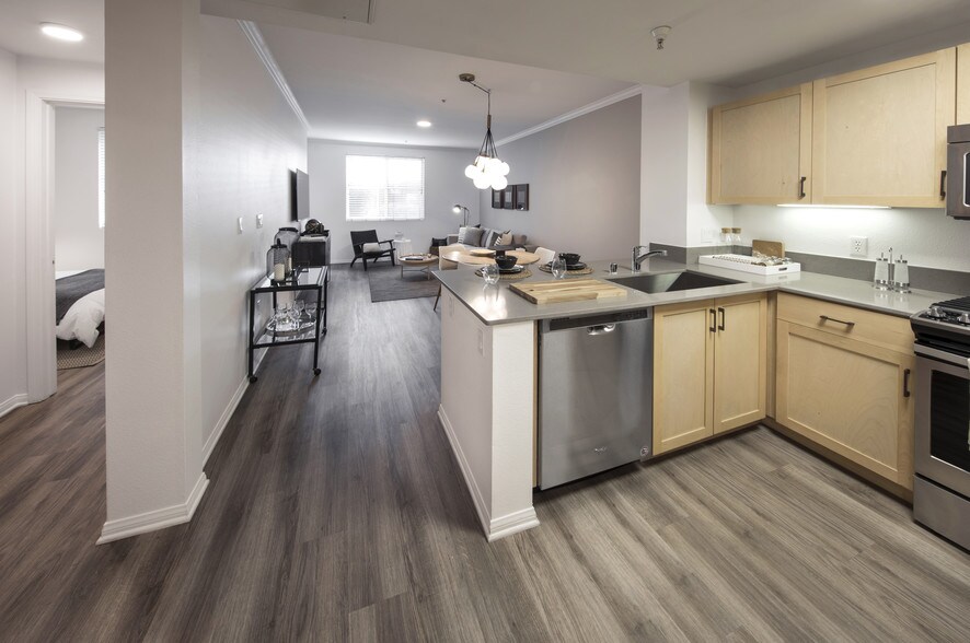 1724 Highland 1724 N Highland Ave Hollywood CA 90028 Apartment Finder