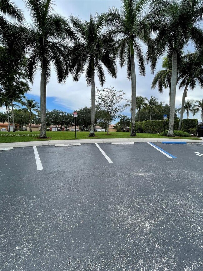 Building Photo - 1503 Veracruz Ln