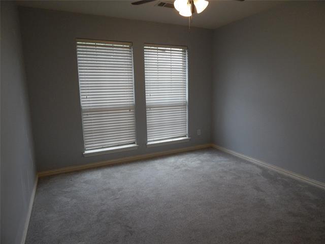 Building Photo - 2865 Laurel Oak Dr