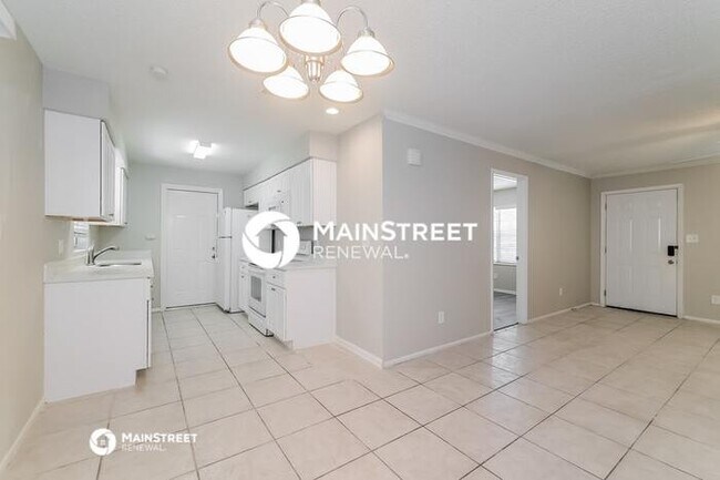 Building Photo - 3 Bedroom Pet-Friendly Home in OCOEE, FL with Main Street Renewal