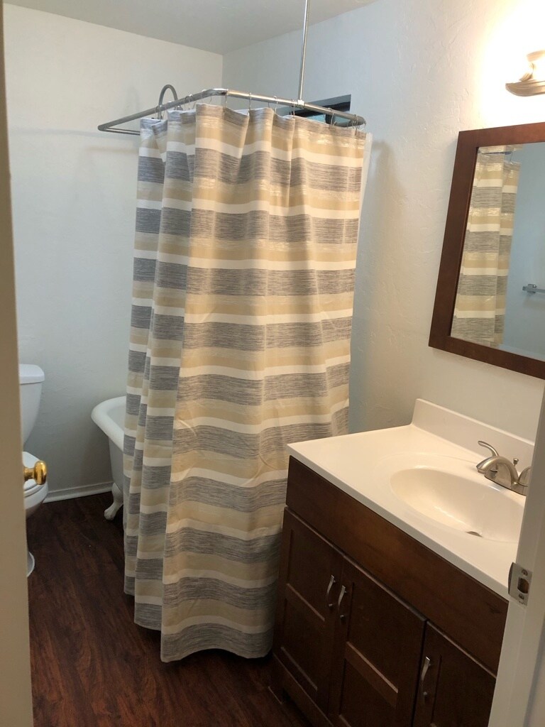 Bathroom - 411 W Dana St