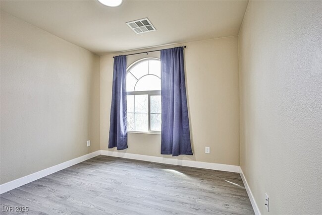 Building Photo - 4584 Mission Meadow Cir