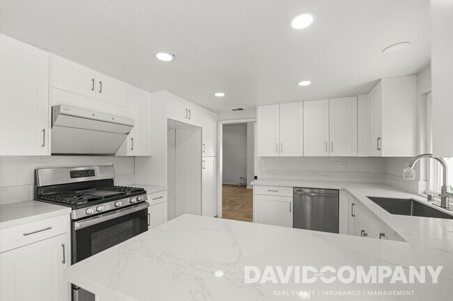 Building Photo - 1258 Biltmore Cir