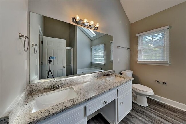 Building Photo - 4759 Shallow Ridge Rd NE