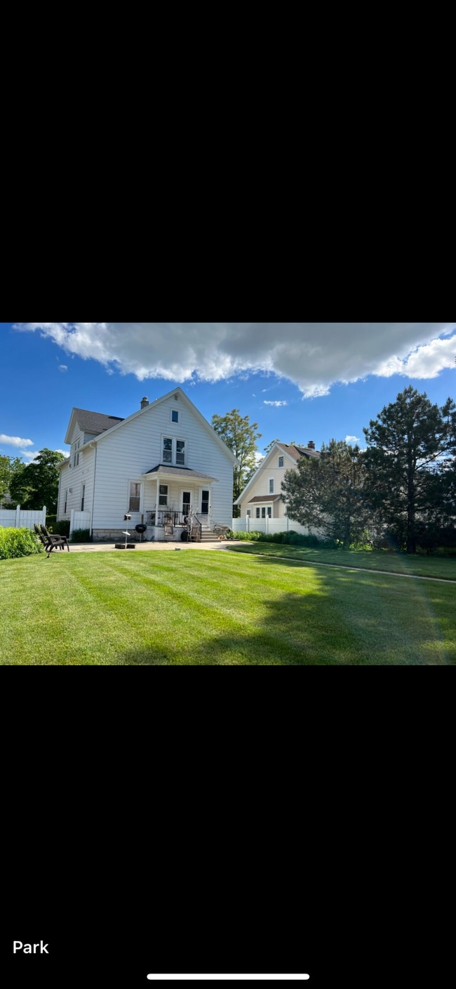 Building Photo - N88W16024 Park Blvd