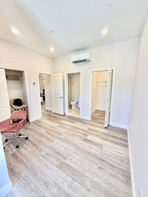 Building Photo - 5 Fremont St