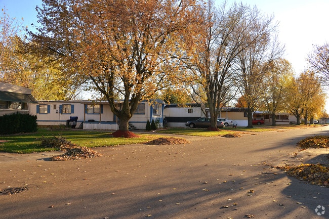 Primary Photo - Hoosier Estates
