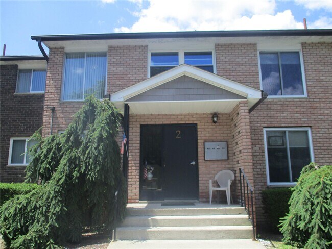 Primary Photo - 2 Barnett Dr