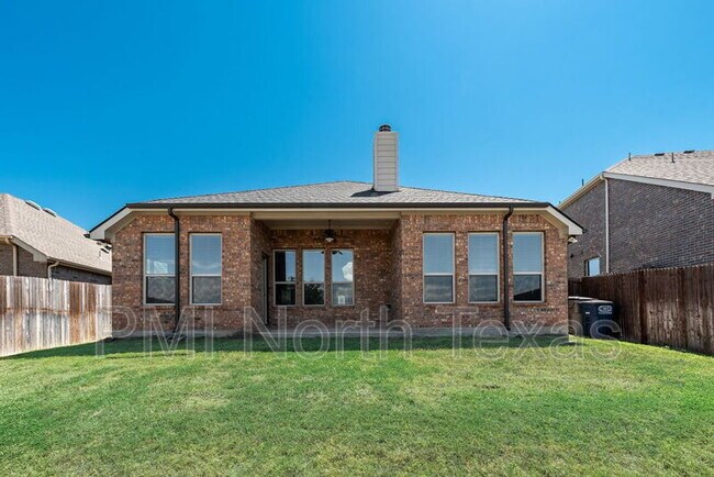 Building Photo - 12009 Fairbanks Ct