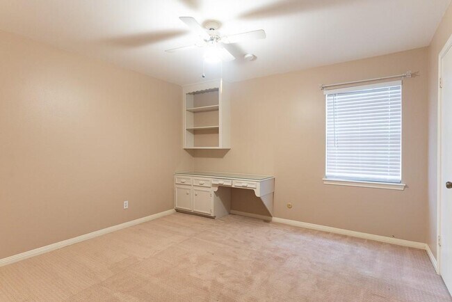 Building Photo - 12414 Gaylawood Dr