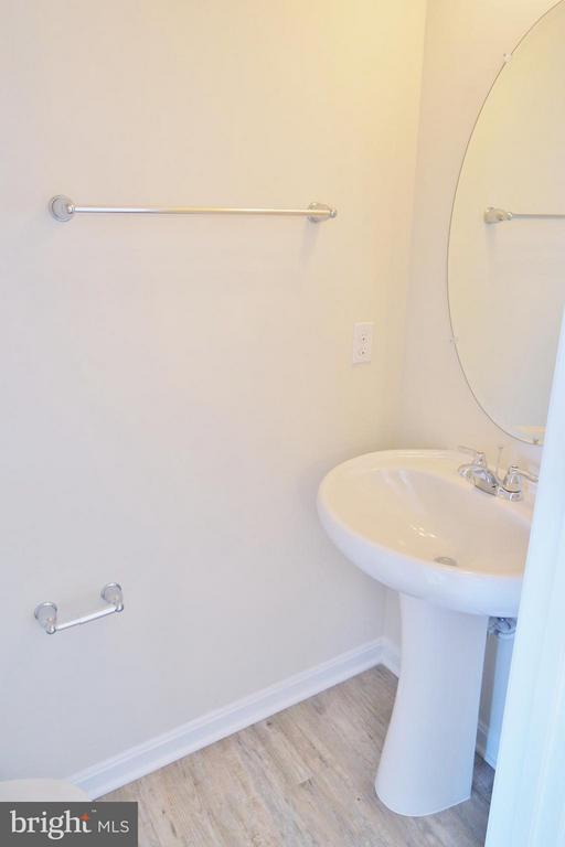 Building Photo - 48 Niblick Square