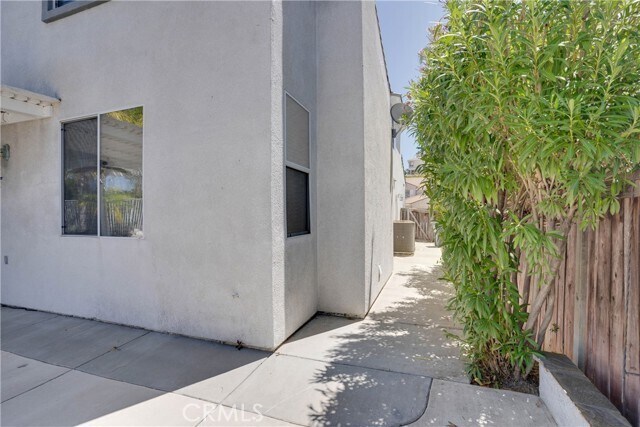 Building Photo - 33440 Barrington Dr