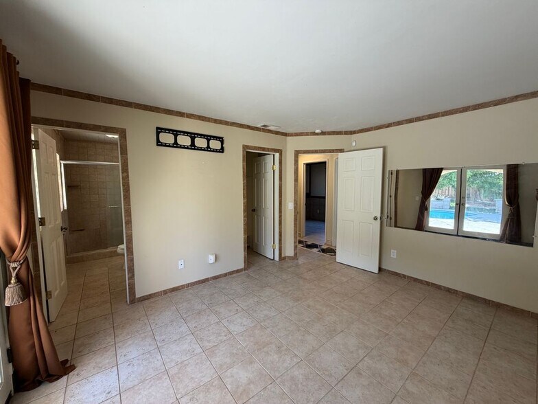 Building Photo - 11296 Heathcliff