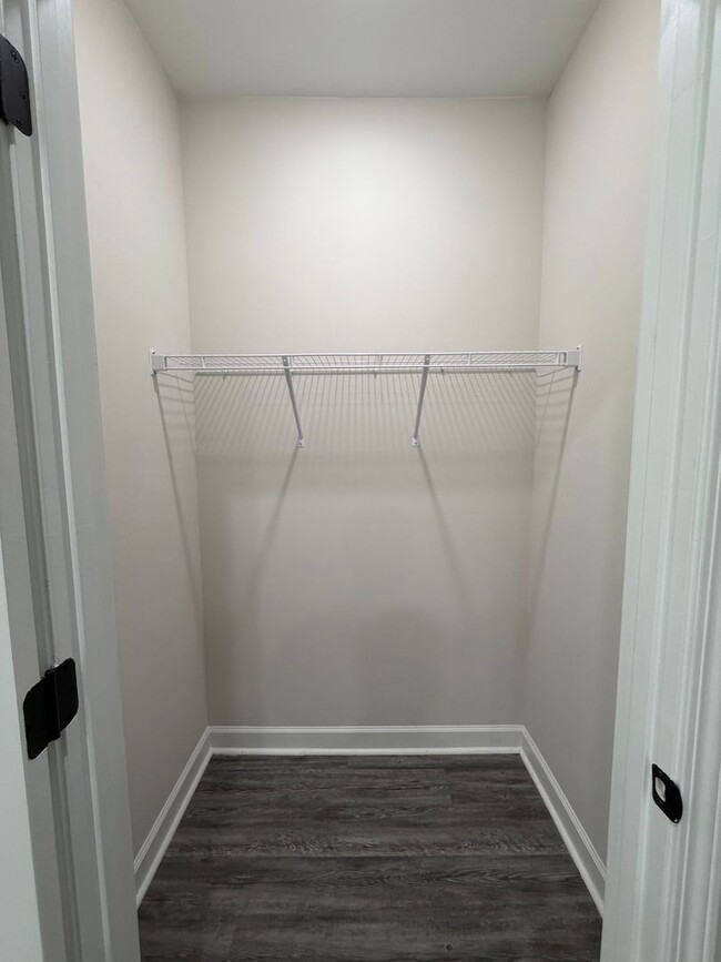 Building Photo - Stunning 3 Bed | 3.5 Bath Townhome in Atlanta’s Sought-After Upper Westside (30318)