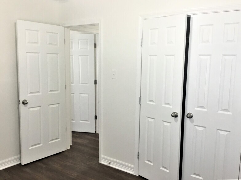 Building Photo - 9151 Autumn Harvest Dr