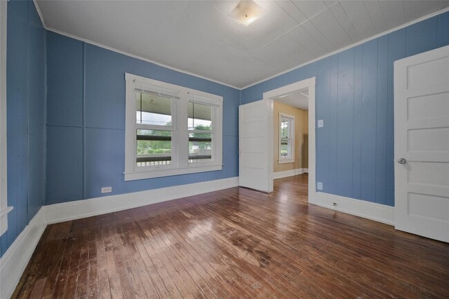 Building Photo - 3301 Dennis St