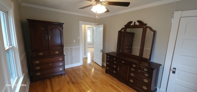 Building Photo - 524 Bowen St