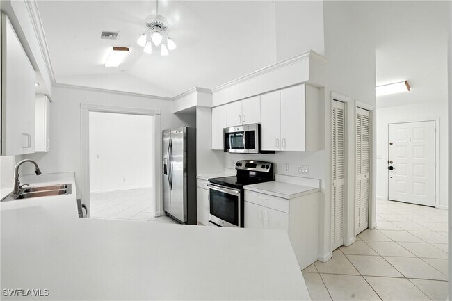 Building Photo - 1301 Piper Blvd