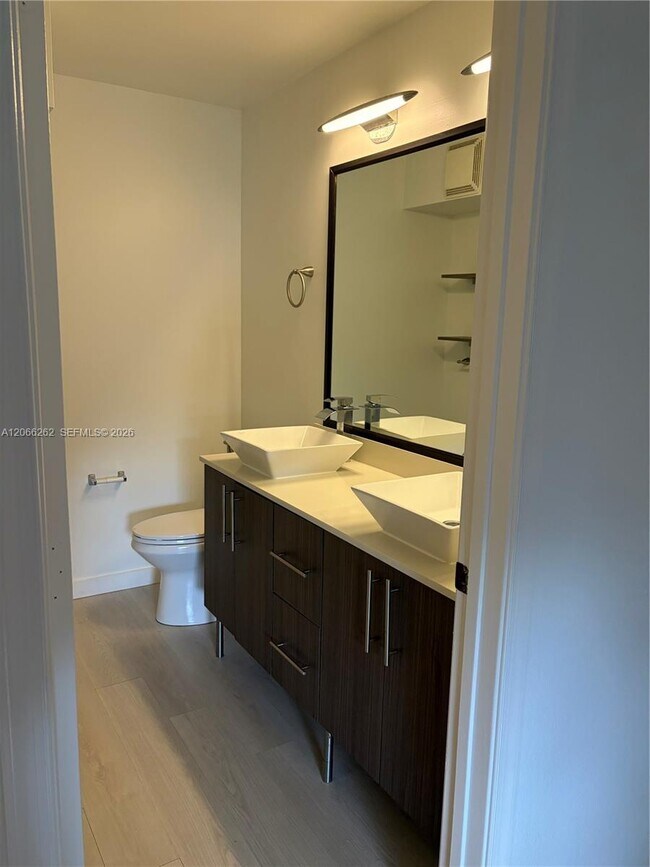 Building Photo - 2578 Cordoba Bend