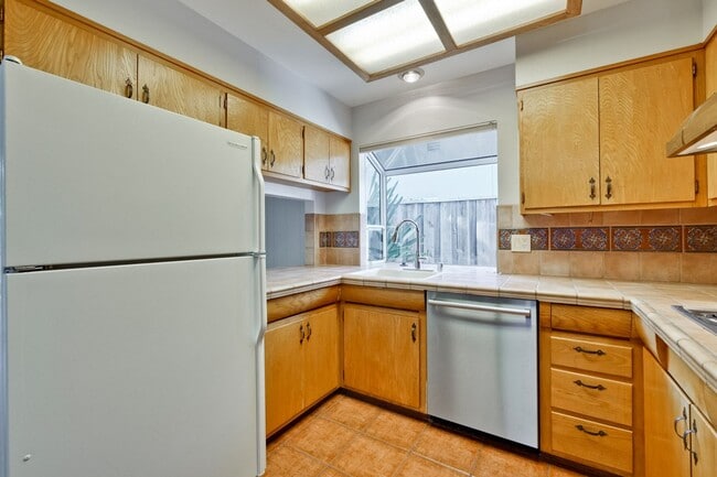 Building Photo - 1534 Crespi Dr