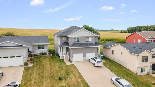 Building Photo - 5741 Summerland Drive