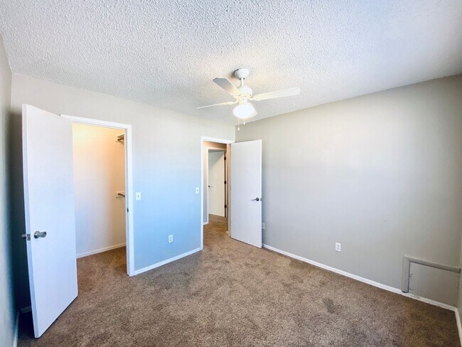 Building Photo - Move-In Ready 3 Bed 2 Bath In Union School...