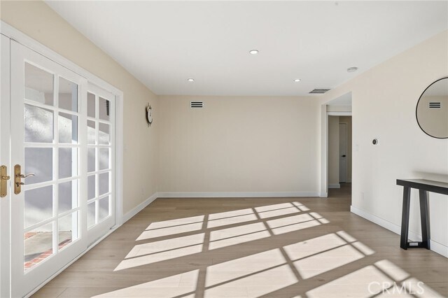 Building Photo - 9233 Swinton Ave
