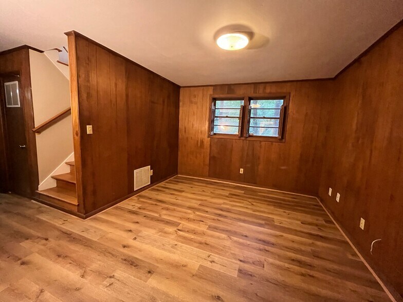 Building Photo - 2906 Branchwood Dr