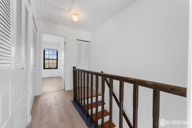 Building Photo - 467 Andover Pl