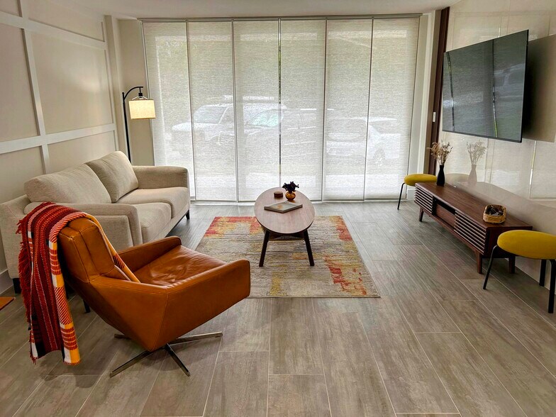 Living room - 5 Bluebill Ave