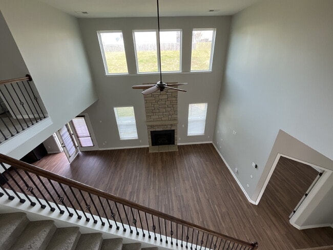 Building Photo - "Charming 4-Bed High Point Home with Granite Elegance & Cozy Fireplace!"