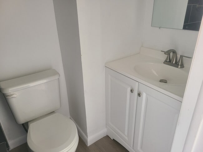 Building Photo - 6945 Cinderella Rd