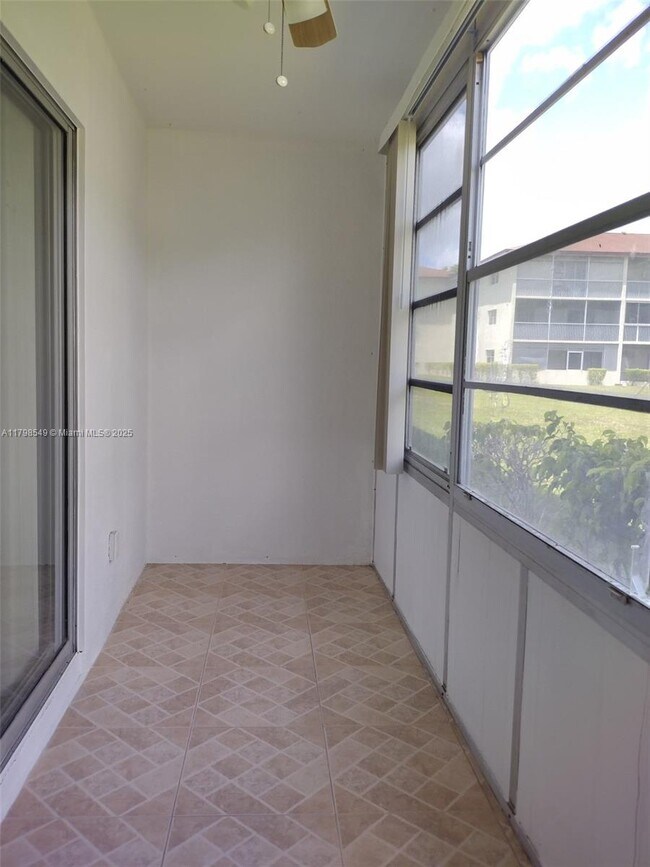 Building Photo - 151 SW 135th Terrace